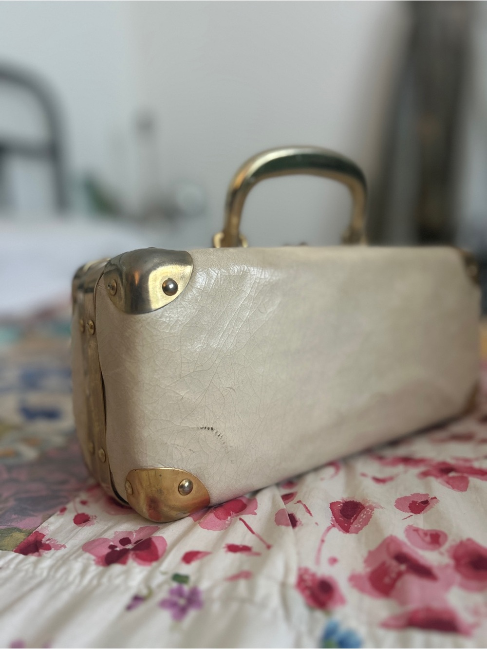 Vintage Cream Leather Top-Handle Bag with Gold Hardware